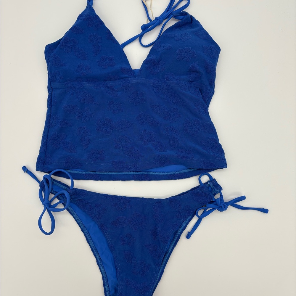 Elegant Blue Floral Bikini Set - Picture 6 of 10